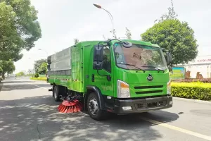 綠色低碳迎大運 都江堰510輛純電動環(huán)衛(wèi)車投用